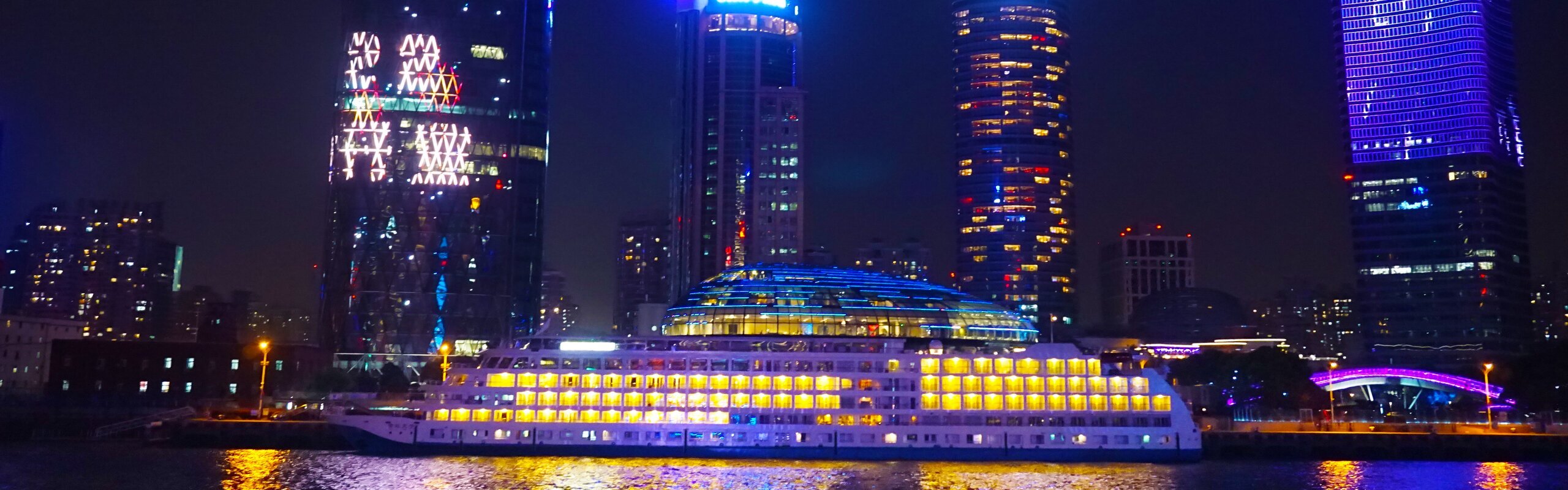 Shanghai Huangpu River Cruise: Route, Price, Tips