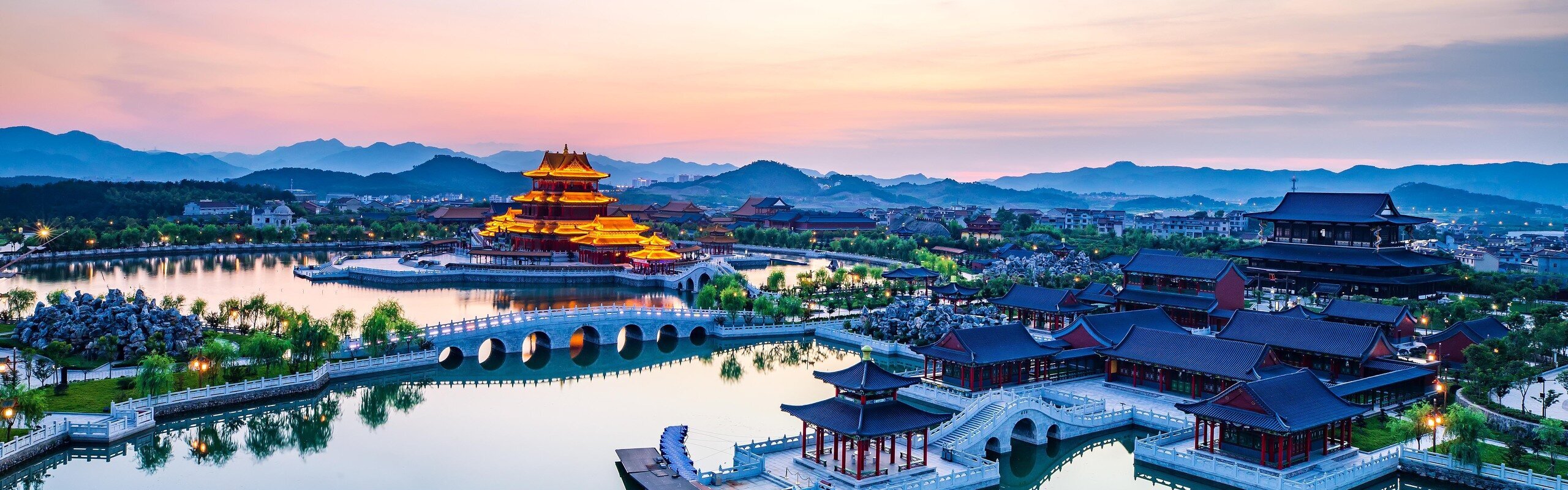 14-Day Beijing, Xian, Hengdian and Shanghai Tour
