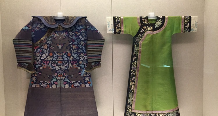 Chinese Traditional Clothing