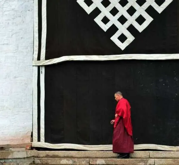 17-Day Silk Road and Tibet Cultural Tour