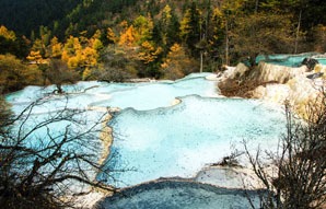  Visit the terrace pools in Huanglong