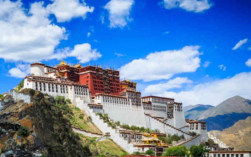 Best (& Worst & Cheapest) Times to Visit China, Rainy Season