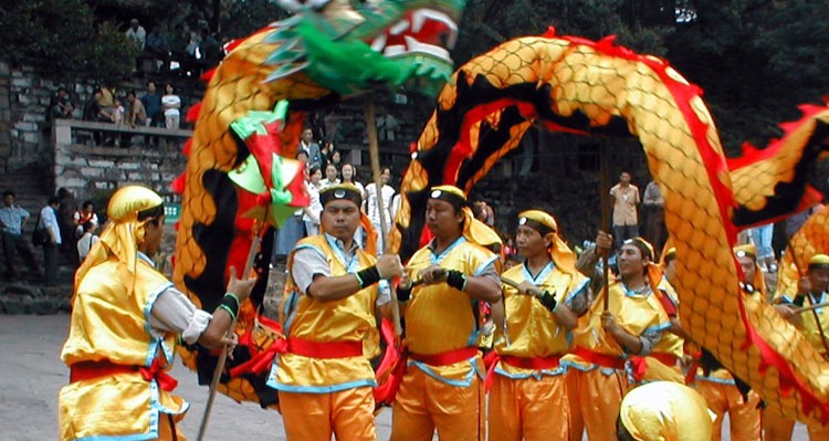 Chinese dragon dance