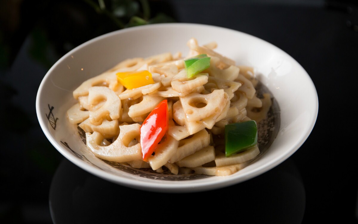 Lotus root slices