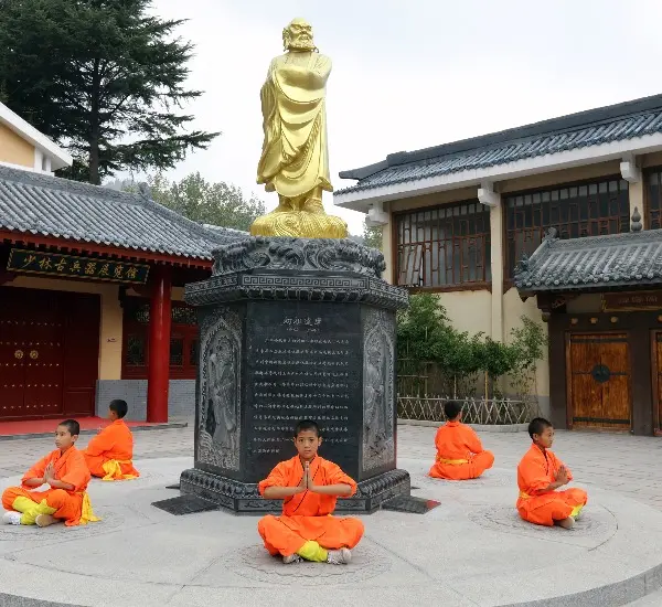 Shaolin Temple and Kungfu Tour