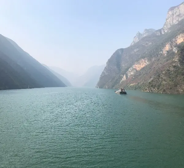 https://images.chinahighlights.com/allpicture/2019/12/c817bc44be6e499093144cc4_cut_600x550_39.jpg