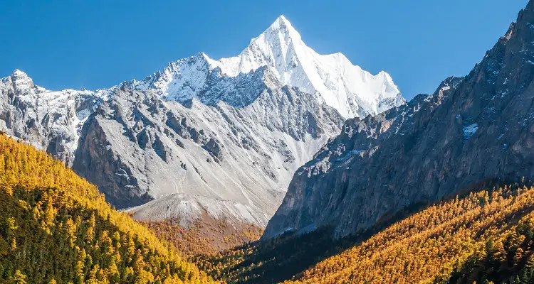 snow mountain in Yading