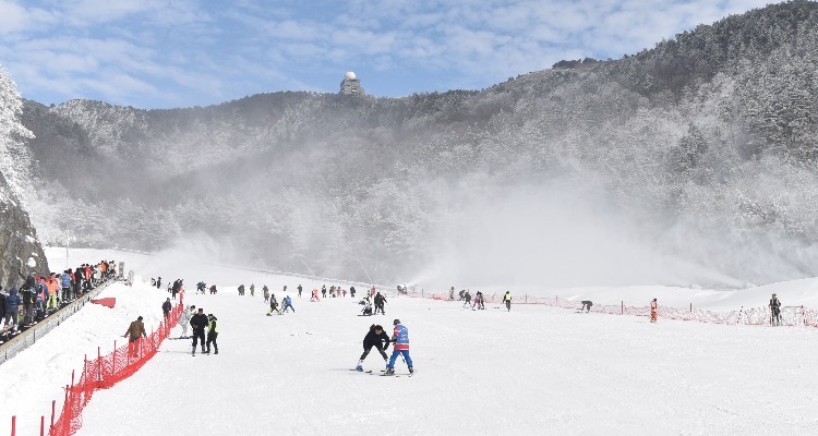 Chengdu Xiling Ski Resort
