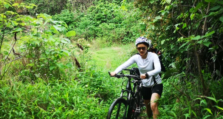 Guilin biking