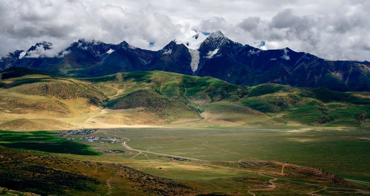 Yanbajam on Chiangtang Grass Land
