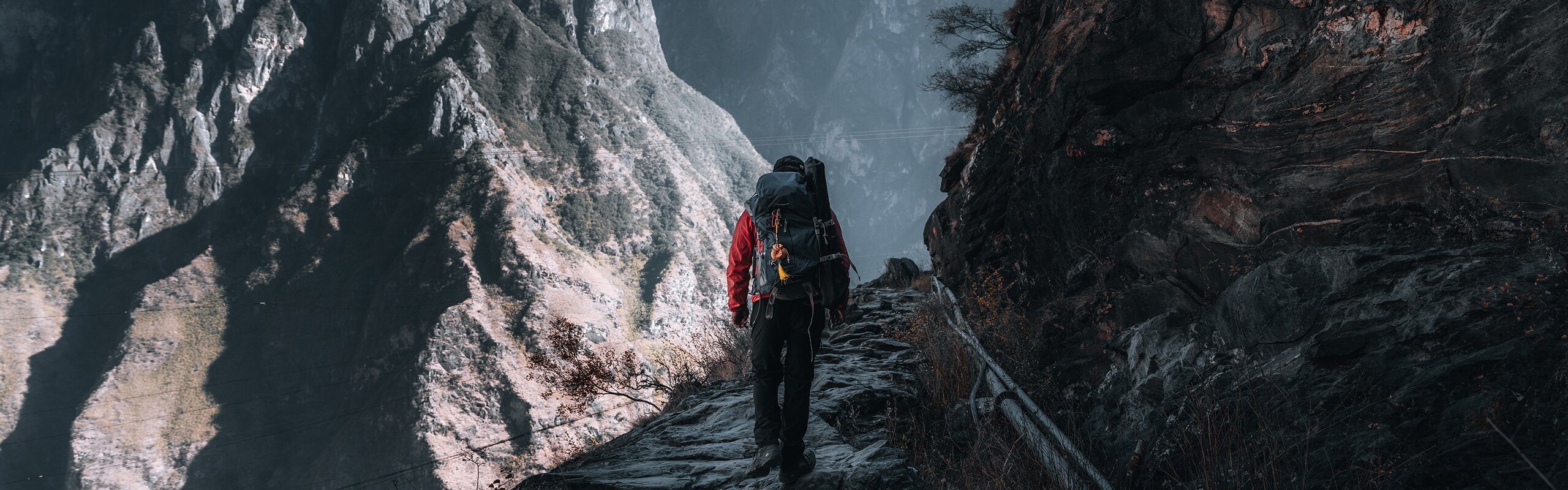 Tiger Leaping Gorge Hiking