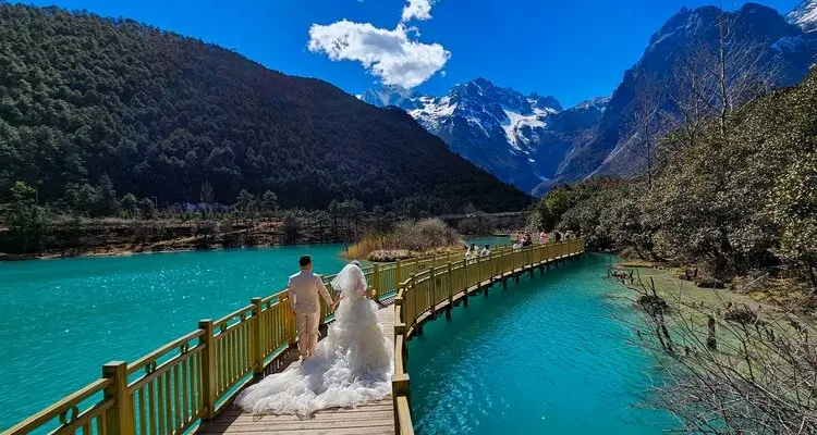 Blue Moon Valley