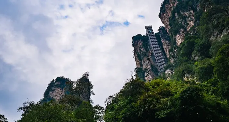 Bailong elevator