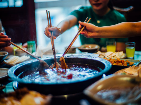 how to use chopsticks