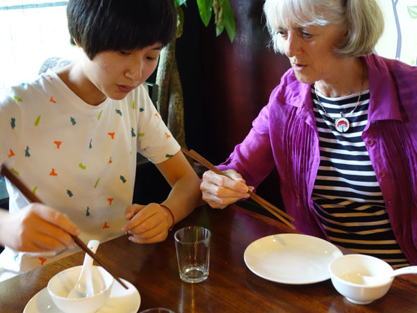 How to Eat in China